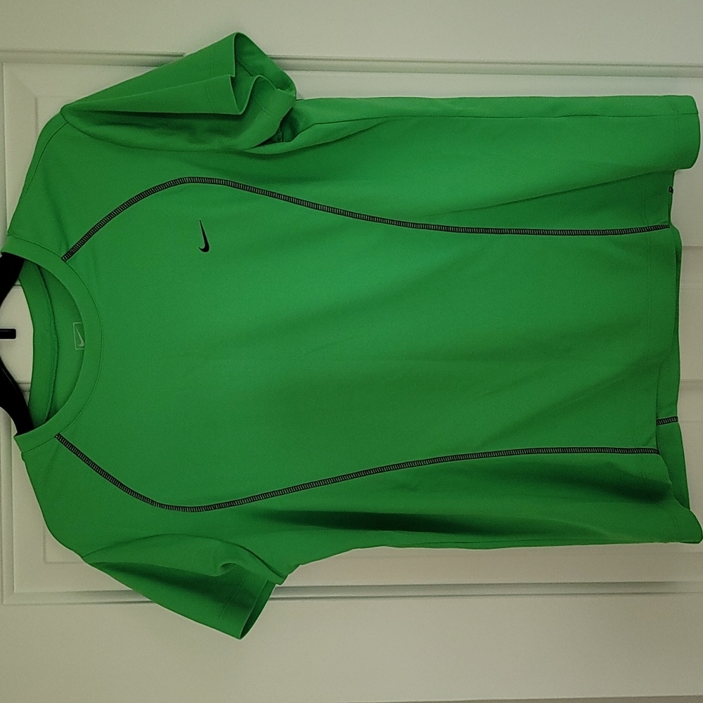 Ladies athletic shirt
